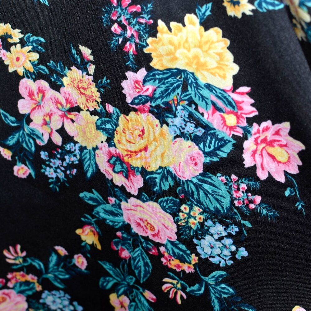Plus Size 2X Ashley Nell Tipton Vintage Style Floral On Black Midi Skirt - Picture 3 of 12